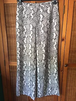 H & M Flared Snake Print Grey Trousers Size 10 • £1.99
