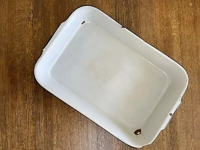 Vintage Enamelware Roaster | Roasting Pan | Oven Roaster | White With Black Trim • $16.95