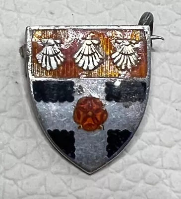 £15 • Buy LANCASHIRE RED ROSE ON CROSS 3 SHELLS OVER SILVER (UNKNOWN) Badge Lapel Brooch