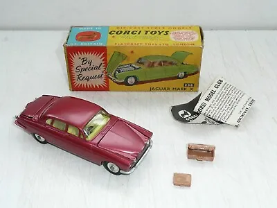 Corgi 238 Jaguar Mark X W/cases & Leaflet NrMint Boxed *original* • £69.99