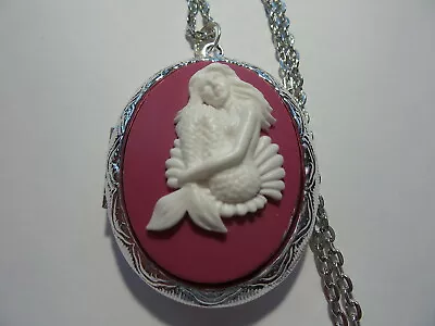 Cameo Locket Beautiful Mermaid White/raspberry 24  Chain • $26.99