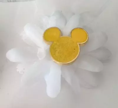 Mickey Mouse Yellow Icon White Flower Daisy Brooch 2022 Disney Pin • $12.50