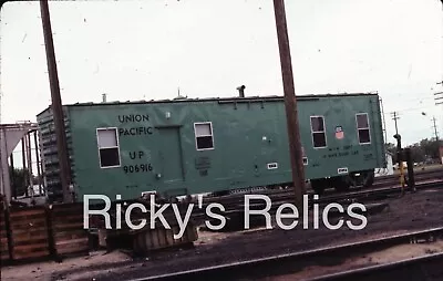 Original Slide UP 906916 6 Man Bunk Car MofW Union Pacific 1983 Fresh Paint • $3.99