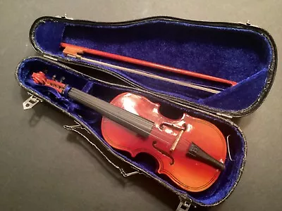 Vintage Miniature 7 1/8” String InstrumentModel Display With Bow & Carrying Case • $21.95