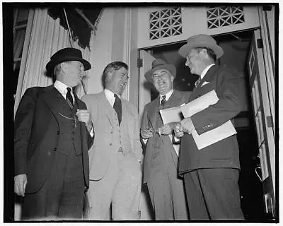 Cabinet MeetingDaniel RoperHenry WallaceCharles EdisonRobert Jackson1938 • $9.99