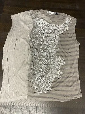 Women's Miss Me Sleeveless Tan Shirt Blouse Size Large • $8.99