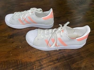 $7.49 • Buy Adidas - Womens Superstar Sneakers - Size US 7 - White And Pink