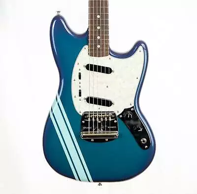 Fender Vintera II 70s Mustang Rosewood Fingerboard Electric Guitar With Gigbag • $849