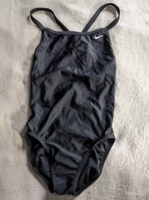 NIKE One Piece Swimsuit Womens 6 / 32 Solid Black Swim Suit • $19.99