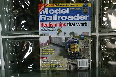 Model Railroader Magazine March 2017 - Realism Tips That Work • $8.99