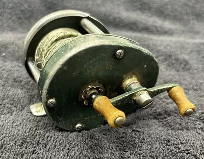 Shakespeare 1973 Sportcast Model FK Vintage Green Baitcasting Reel Tested • $17.99