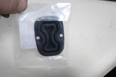 Harley Big Twin Fl Baggers 2008  Front Master Cylinder Cover Rubber Gasket • $10.99