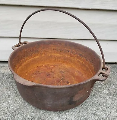 Antique Vintage Unmarked #8 Cast Iron Dutch Oven Pot 5 Qt USA Primitive Rustic • $57.95