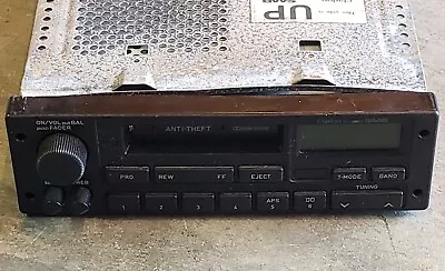 87 88 89 90 91 92 93 1992 Saab 900 & 9000 Am Fm Radio Cassette Clarion 4083036  • $249.99