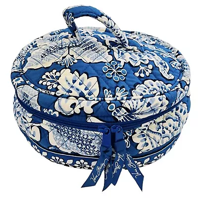 Vera Bradley Travel Cosmetic Case Bag Oval Zipper Blue Lagoon Floral Pattern • $21.98