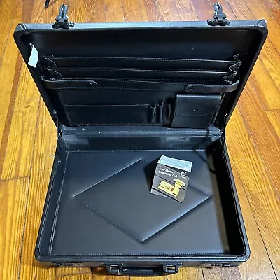 Vintage Black Leather Attache Briefcase Brass Hardware Combination Lock • $48.95