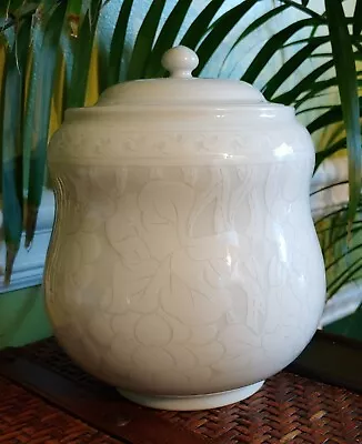 Vintage Japanese Meisei Porcelain Handcrafted Light Gray Ginger Jar Vineyard • $95