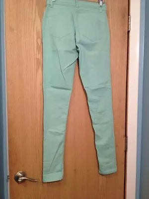Mint Green Skinny Jeans - NWOT - Size 2 Fitted On Trend • $17.99
