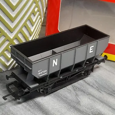 Hornby R6125A 20T NE Hopper Coal Wagon 194720 OO Gauge. Boxed • £18.95