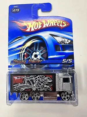 Hot Wheels Hiway Hauler Semi Tractor Trailer 2006 Tag Rides Black & Silver #075 • $4.60