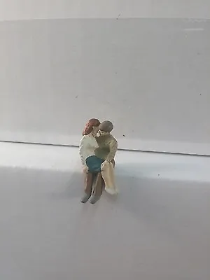 Arttista #1582 - More Young Lovers / Couple - O Scale Figures - Model Trains NEW • $17.60