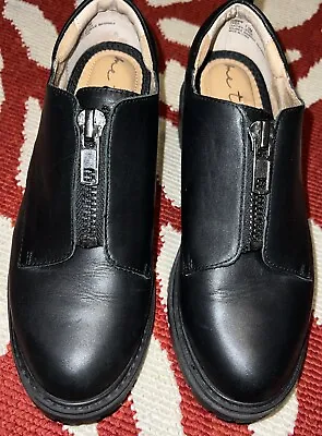 ME TOO  PiPer  Black Leather Front-Zip Loafers  Women Sz 7.5M • $35