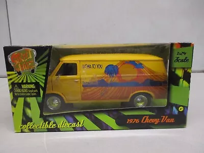 Planet Toys Street Whipz 1976 Chevy Van 1/24 Lot 1 • $39.99