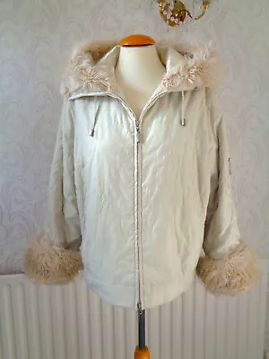 Gorgeous Tactile John Rocha Cream Jacket/Coat With Faux Fur Trim Size 16 Bust 40 • £32.99