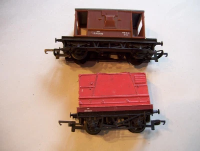 £15.99 • Buy TRIANG RAILWAYS 2x WAGONS GUARDS BRAKE VAN & CONTAINER LOAD TRUCK OO GAUGE 00