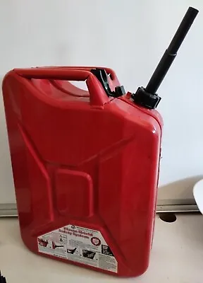 Midwest Metal Jerry Can 5 Gallon - Flame Shield System Spill Proof Spout #5810 • $34.50