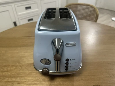 $50 • Buy DeLonghi Icona Vintage 2 Slice Azure Toaster (CTO2003VAZ) - Sky Blue