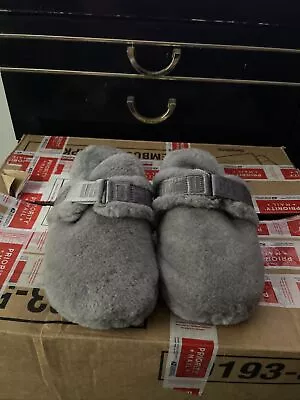 NEW UGG Fluff IT Slippers Sandals Gray Grey SLIP ON Shearling MENS Size 10 • $49.99