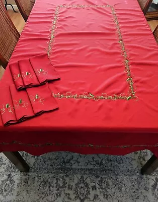 Vintage Red Christmas Tablecloth  61x84 Plaid Trim/Embroidered Design 6 Napkins • $39.99