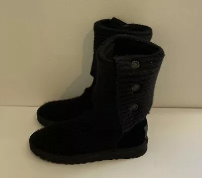 UGG Women’s Classic Cardy Black Boots Size 7 S/N 5819 • $20
