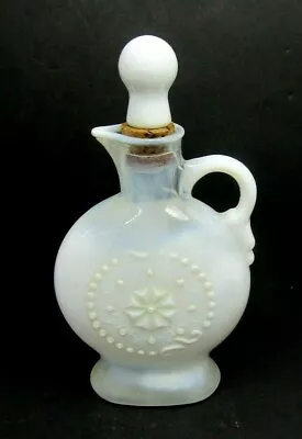 VTG 1957 Jim Beam White Opalescent Milk Glass Liquor Bottle Decanter 11  • $38.44