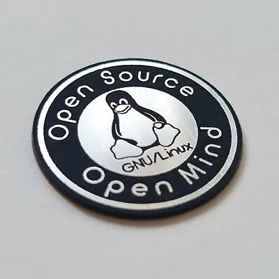 GNU Linux Sticker Case Badge Decal - Chrome Reflective - 35 Mm X 35 Mm • £11.46