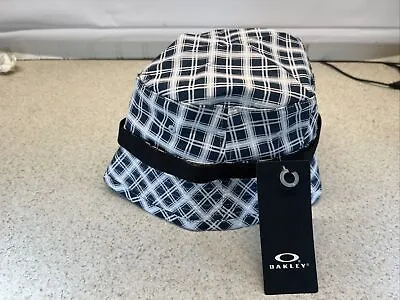 Oakley Graphic Golf Bucket Hat Plaid NWT • $29.99