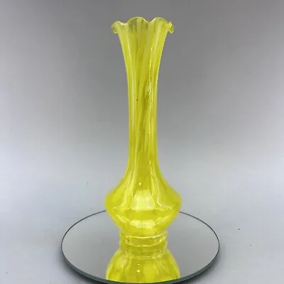 Vintage 8” Yellow Ruffled Glass Vase Modernist Mid Century Mod Italy Decorative • $21.95