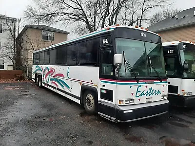 2000 MCI DL3 Coach Bus • $13500