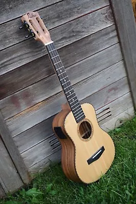 Solid Cedar & Koa Wood Ukulele SS8500 With Bag Tuner Capo.. (Free Shipped USA) • $170