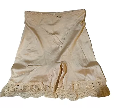 Vintage Olga 41212  Lace Leg Panty Panties Girdle Shaper Lingerie Ivory Size Sm • $16.99