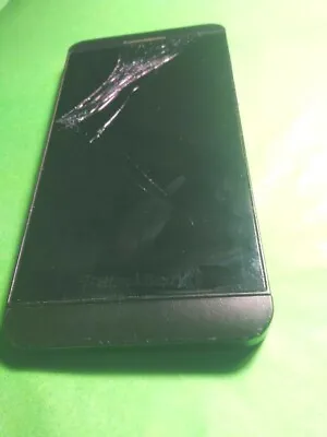 BlackBerry Z10 SMARTPHONE FOR SPARES REPAIRS PARTS • $15
