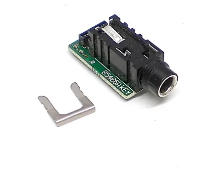 Icom 756pro Elec Key Socket & Retaining Clip  Board Ref: B5406a • £8.95