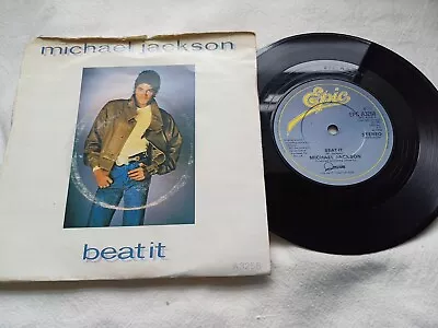 MICHAEL JACKSON  -  BEAT IT   7”vinyl - EPIC  RECORDS A 3258  - 1982 • £0.99