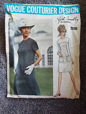 1968 Vogue Couturier Design - Pattern #2006 Sybil Connolly Dublin Dress Size 14 • $17.99