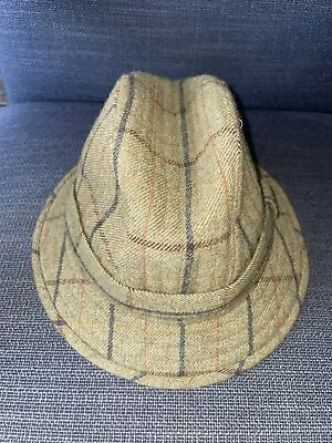 £16.99 • Buy Olney Hat Green Checked 60/7-3/8. Excellent Condition.