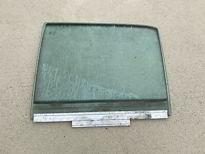 1267300318 Rear Door Glass W126 280se 300sd 300se 350sd 420se • $165.24