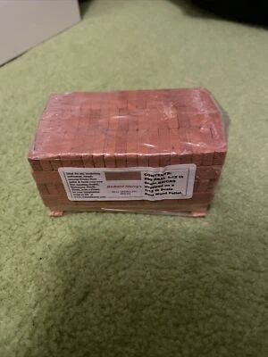 £10 • Buy 200 Miniature Red Victorian Modeling Bricks 1:12 Scale On A Real Wooden Pallet