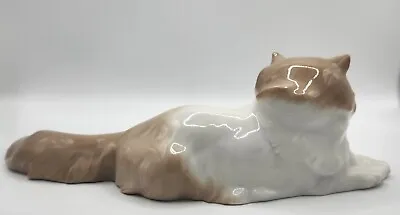 Nao Lladro Persian Cat Lying Down Figurine Made In Spain • £29.99