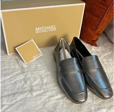 Nib Michael Kors Emery Crinkled Leather Loafers Flats Sterling Gun Metal Sz 8 • $59